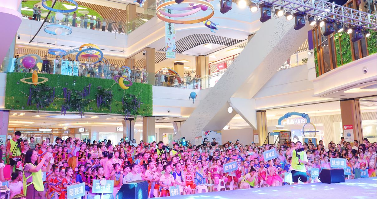 巴中龙8头号玩家购物中心