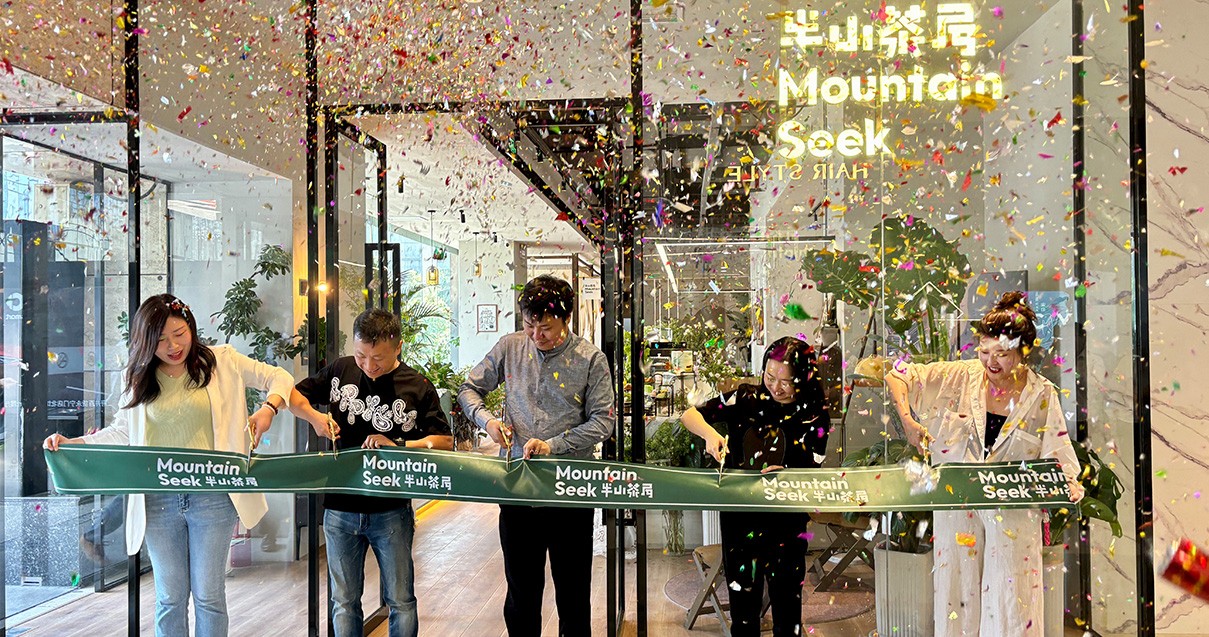 西安龙8头号玩家百货永宁门店